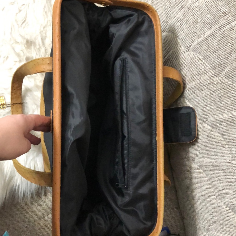 TRAVEL BAG - Picture 4 of 4